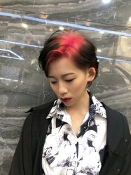 -银星女王公园发型艺术沙龙