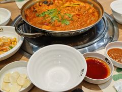 部队火锅-本家韩国烤肉(青岛万象城店)