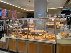 面包甜点陈列柜-山崎面包(静安久光店)