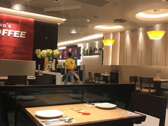 大堂-必胜客(WOW中心城店)