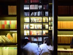 -钟书阁(松江泰晤士小镇店)