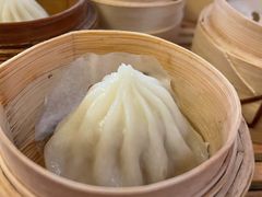 鸡汁鲜肉小笼汤包-南小馆(迪士尼小镇店)