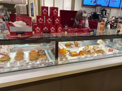 面包甜点陈列柜-Tims天好咖啡·贝果(东方广场店)