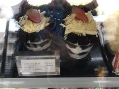 -85度C(生甜甜圈研究工坊·上海平凉店)