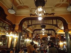 -Majestic Café
