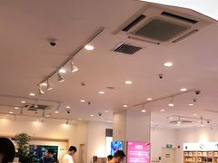 -工会驿站-中国移动上海公司云莲营业厅户外职工爱心接力站