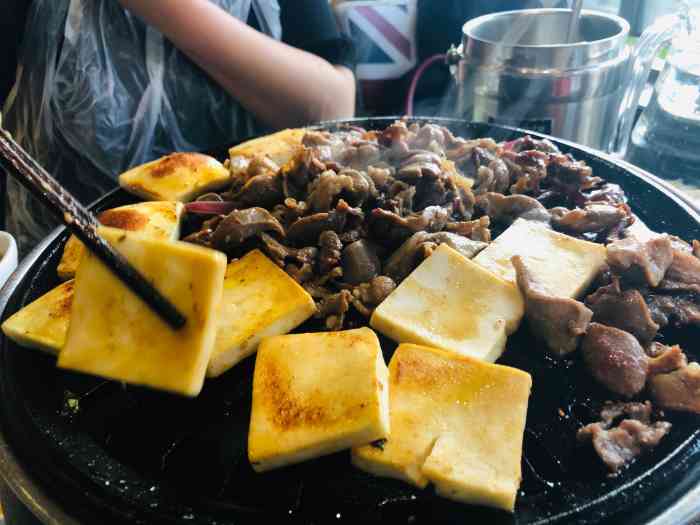 老铁烧烤-"老铁.烧烤.离家特别近,路过闻到烤."-大众点评移动版