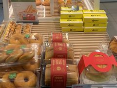 -绿姿鲜奶烘焙(世南西路店)