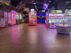 -菲菲羊乐园(临平银泰城店)