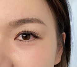 -花岐款式专研健康美甲沙龙