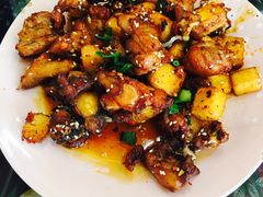 -泸沽肴(泸沽湖大洛水村农村信用社旁店)