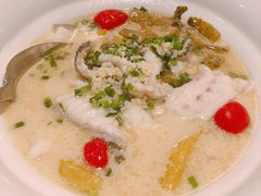 川式酸菜煮珍珠龙趸鱼-广州文华东方酒店·江-由辉师傅主理