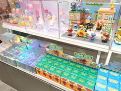 -泡泡玛特POPMART(上海环球港店)