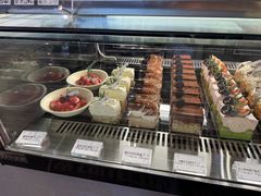 -W COLLECTIVE  DESSERT SHOP