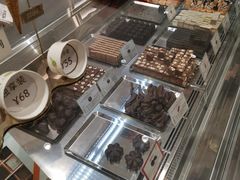 -VENCHI 闻绮(上海佛罗伦萨小镇店)