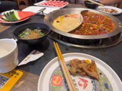 -沸炉重庆老火锅(军事博物馆店)