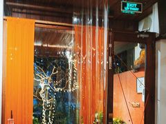 -Cuc Gach Quan Restaurant