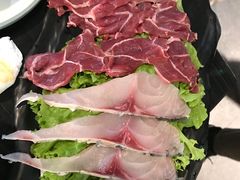 鱼牛双拼-东椰·海南椰子鸡火锅(朝阳门店)