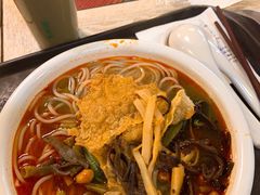 -水平有限螺蛳粉(宏达大厦店)