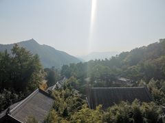 -鬼笑石后山停车场