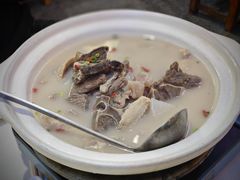 -霄汉牛三鲜湖北砂锅菜(万松园2店)