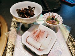 -铭牛烧肉·和牛海鲜自助(高新月牙湖店)