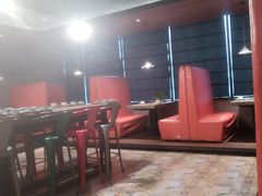 -童年小筑餐厅(申花路店)