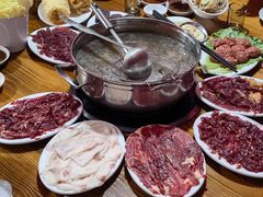 -一鼎牛鲜活牛肉城(晋江海峡国际食品城店)
