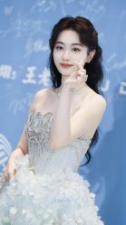 点击看大图 -Renee芮亦婚纱