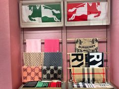 -百年港湾奥特莱斯(香炉礁店)