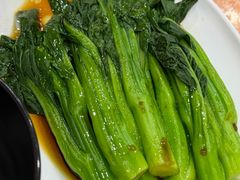-莱莱小笼·乔艾