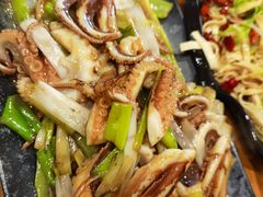 -老东镇啤酒屋海鲜加工·蒸汽海鲜·海鲜烧烤(台东店)