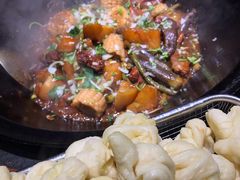 -山河屯铁锅炖(哈西站店)