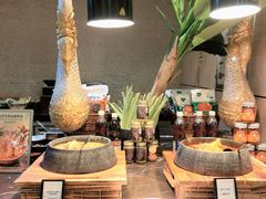 -广州万富希尔顿酒店·感趣自助餐厅·金秋蟹宴生蚝海鲜刺身