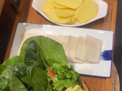 -野山舂·贵州现舂酸汤牛肉(鸿通城店)