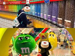 -m豆巧克力世界(上海世茂广场店)