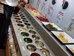 自助调料区-海底捞火锅(勒泰店)