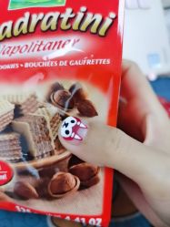 -爱小小美甲美学