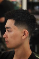 -HEADSTAR BARBERSHOP·男士理发店