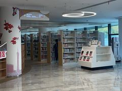 -广州市白云区图书馆