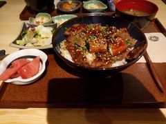 -本格丼·炭火烤肉饭(大悦路成都大悦城店)