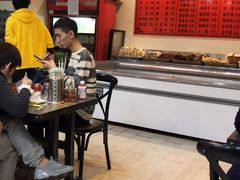 -老谢野馄饨(延安路店)