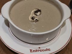 特浓忌廉蘑菇汤-Entrecôte 法国牛扒馆(保利·时光里店)