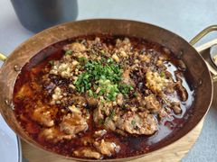 -有红鸡毛店·川菜(建设路店)