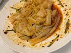 -汗腾格里·风味餐厅(新疆驻京办店)