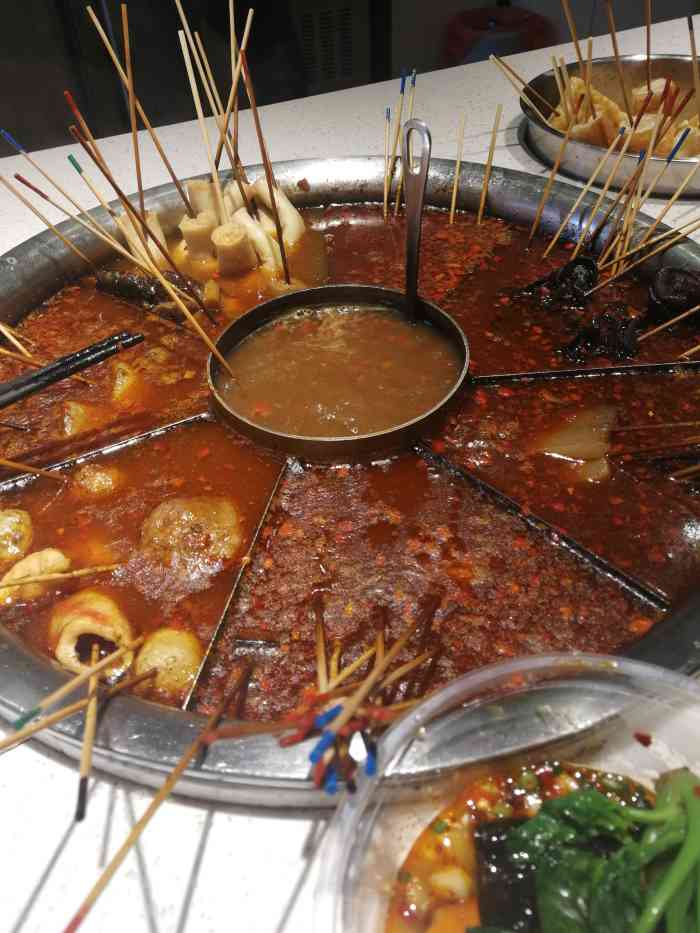 老益阳麻辣烫-"还不错的哦,跟闺蜜去的,人也挺多的,而且.