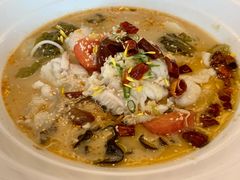 酸菜石斑鱼-玖尹-新派中式餐酒馆