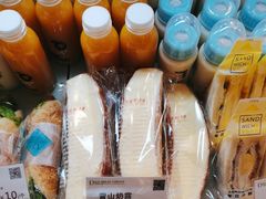 奶酪包-顶东面包花园·生日蛋糕(世博店)