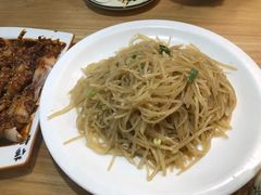 -小草房川菜馆(华茂街店)