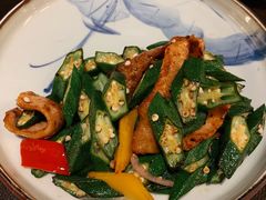 头抽炒秋葵黑豚肉-广州文华东方酒店·江-由辉师傅主理